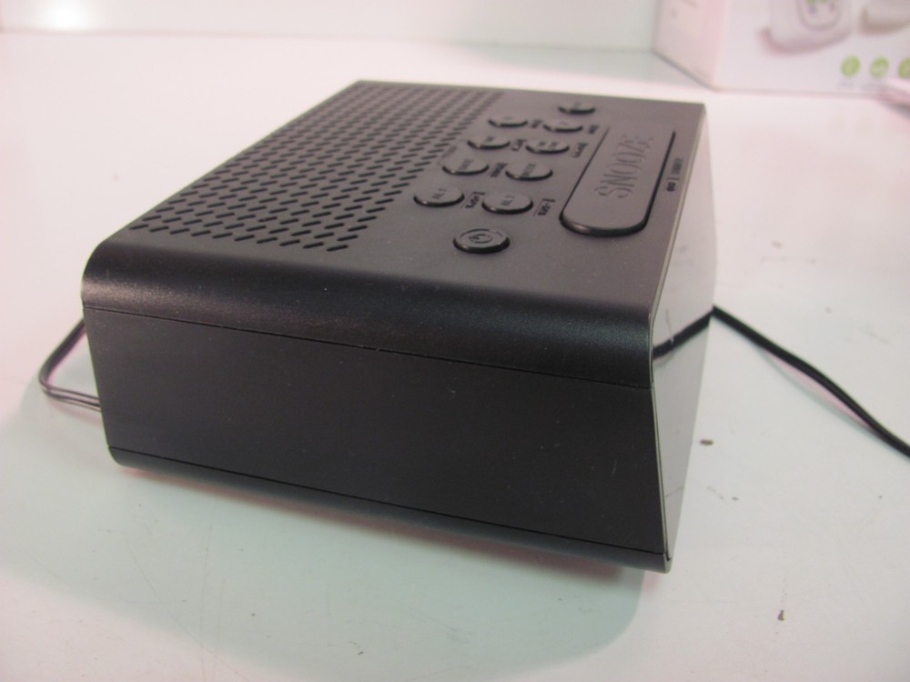 Emerson CKS1900 SmartSet Alarm Clock Radio