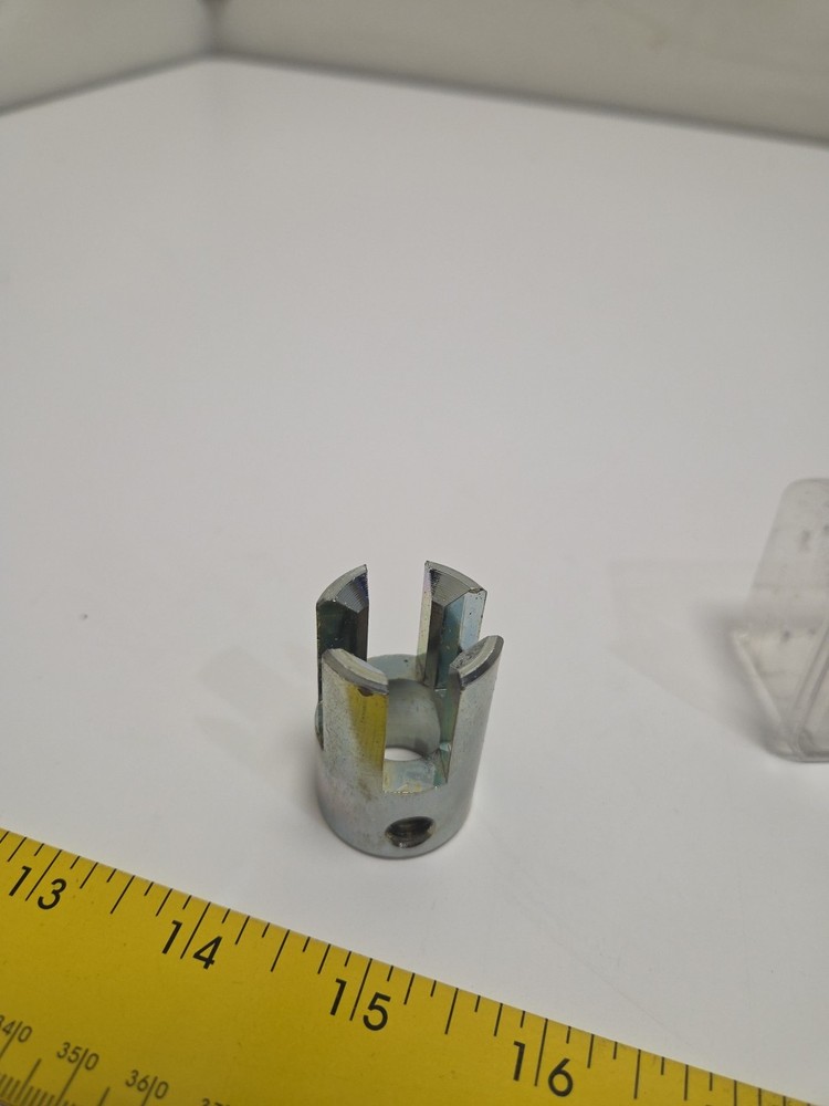Binks 31-24 3/8" Agitator Coupling