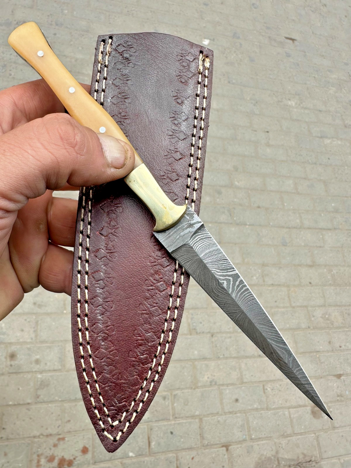 Custom HandMade Hunting Boot Knife Hand Forged Damascus Steel Blade 1320