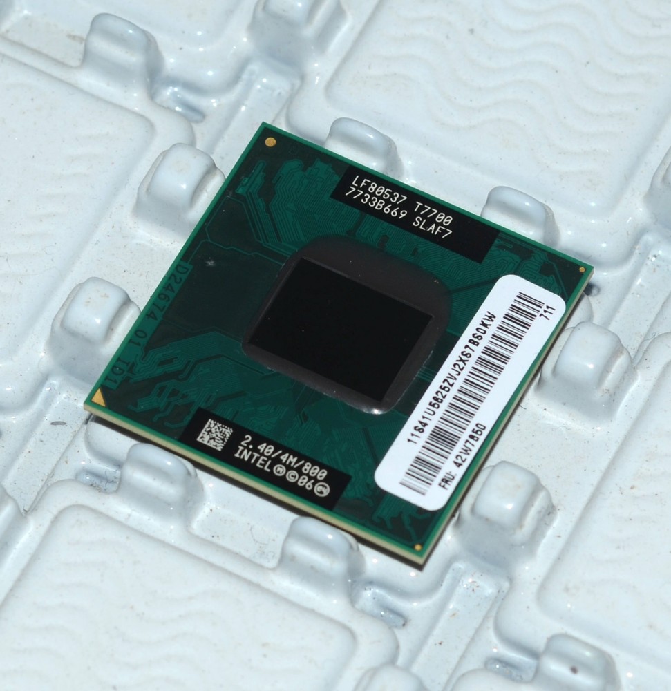 Intel Core 2 Duo T7700 2.4 GHz 800MHz Processor Socket P SLAF7