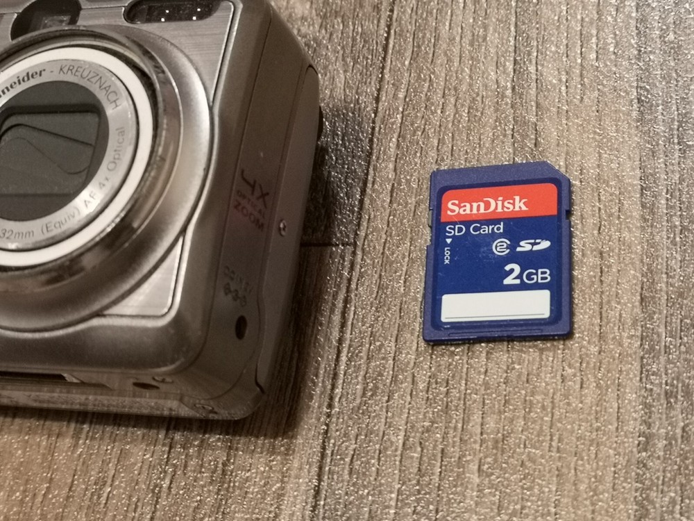 Kodak Digital Camera EasyShare CX6445 Silver With Memory Card Tested Working