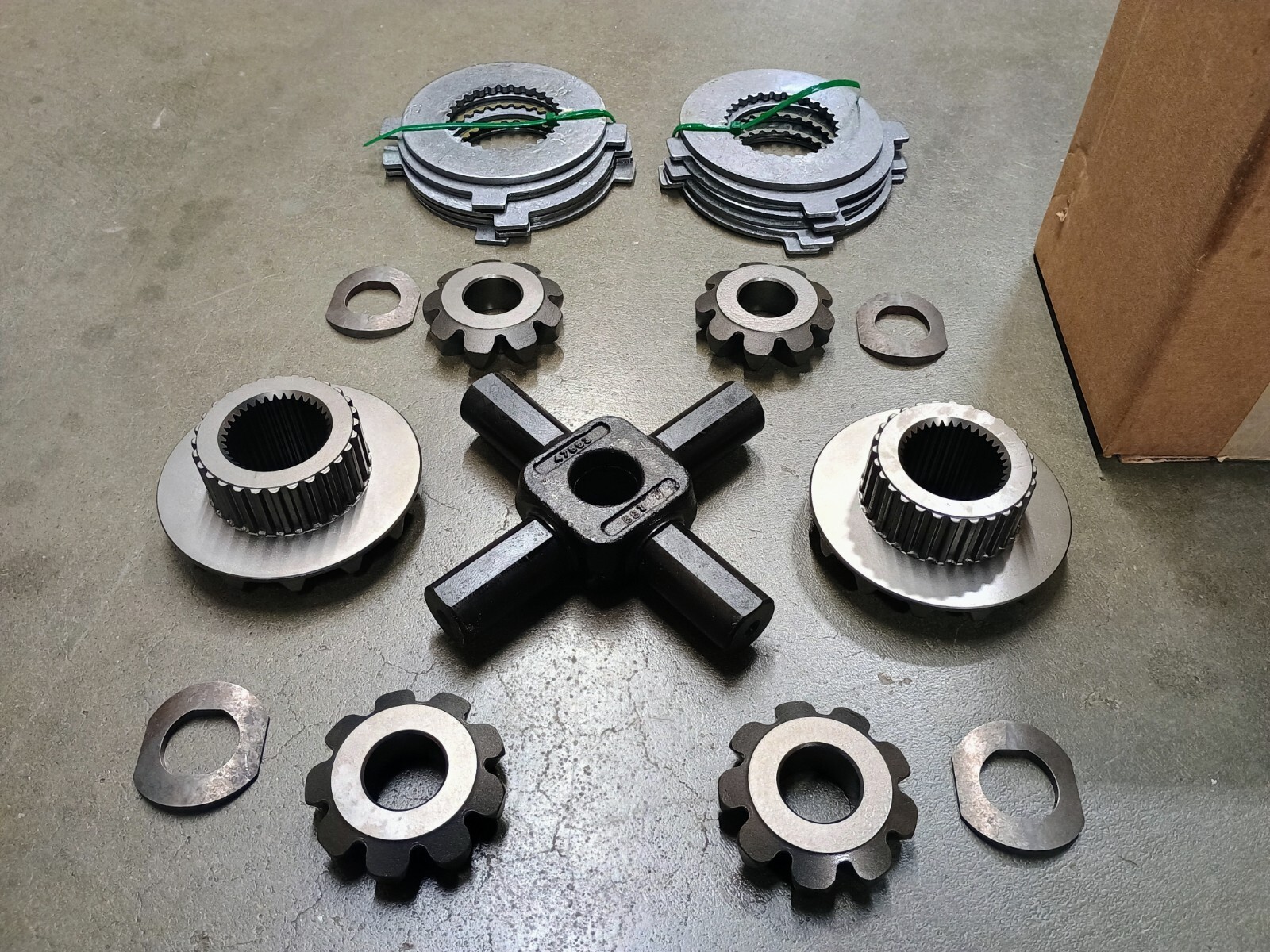 2003857 Dana 80 Trac Lok Differential Spider Gear Kit 35 Spline Ford Dodge