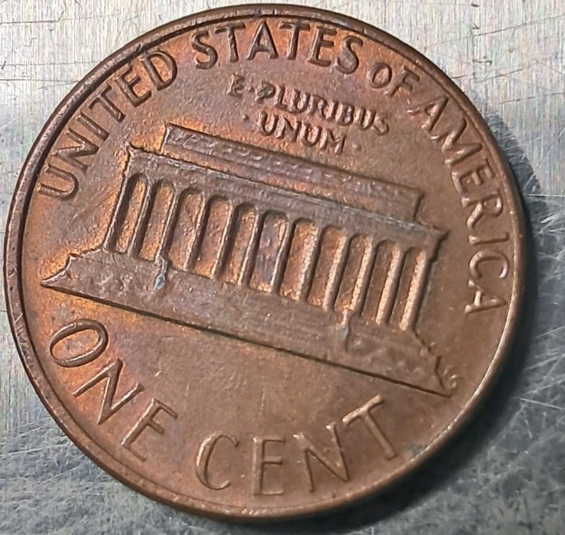 MACHINE DOUBLED Error 0n Date 1982 D Small Date Lincoln, #608