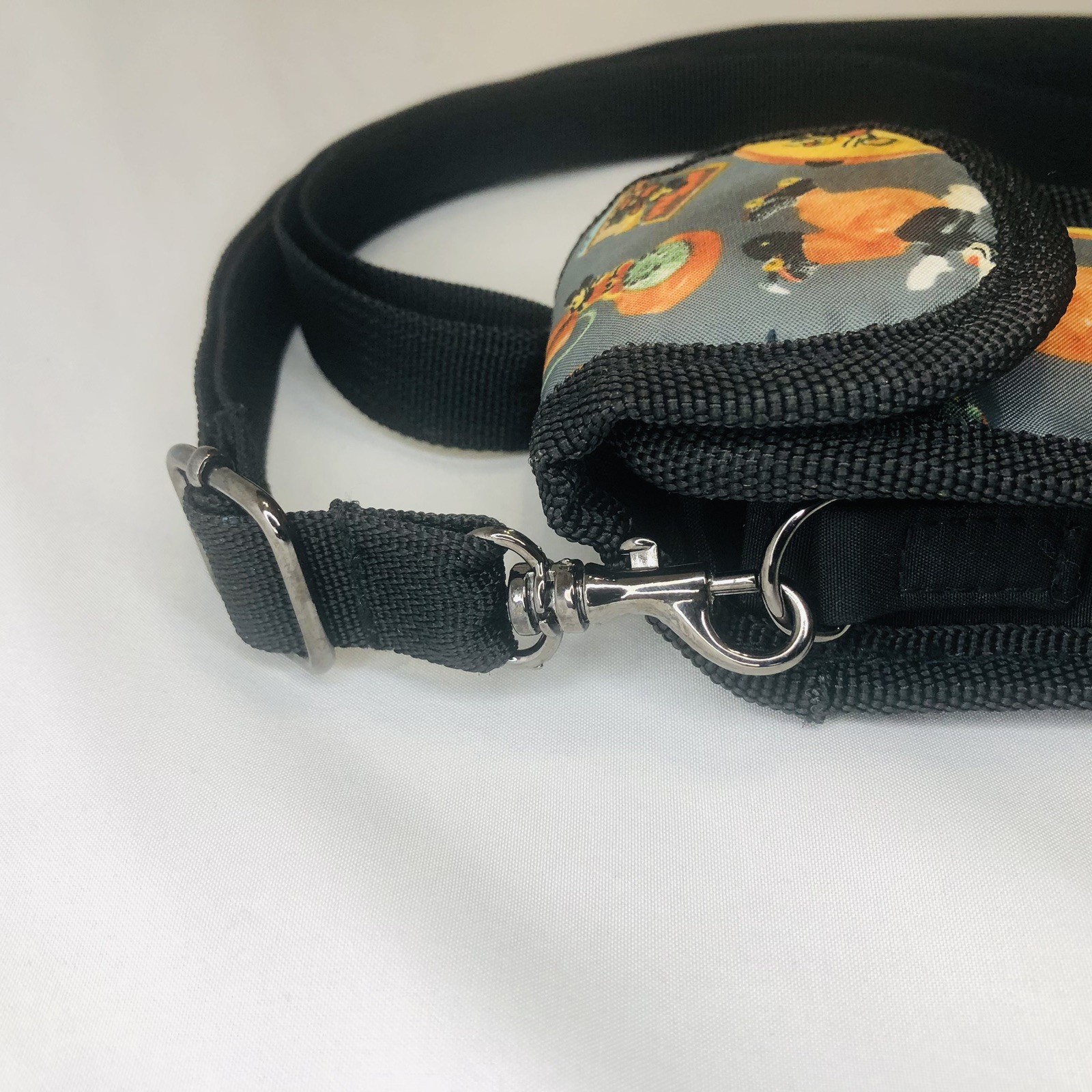 VTG Disney Mickey Mouse Mini Coin Purse Money Holder Bag Case Canvas Strap Clip