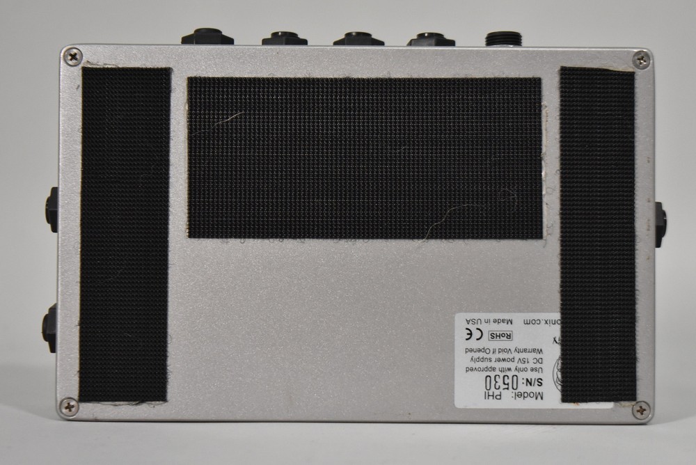 Pigtronix Echolution V1 Analog Delay Pedal