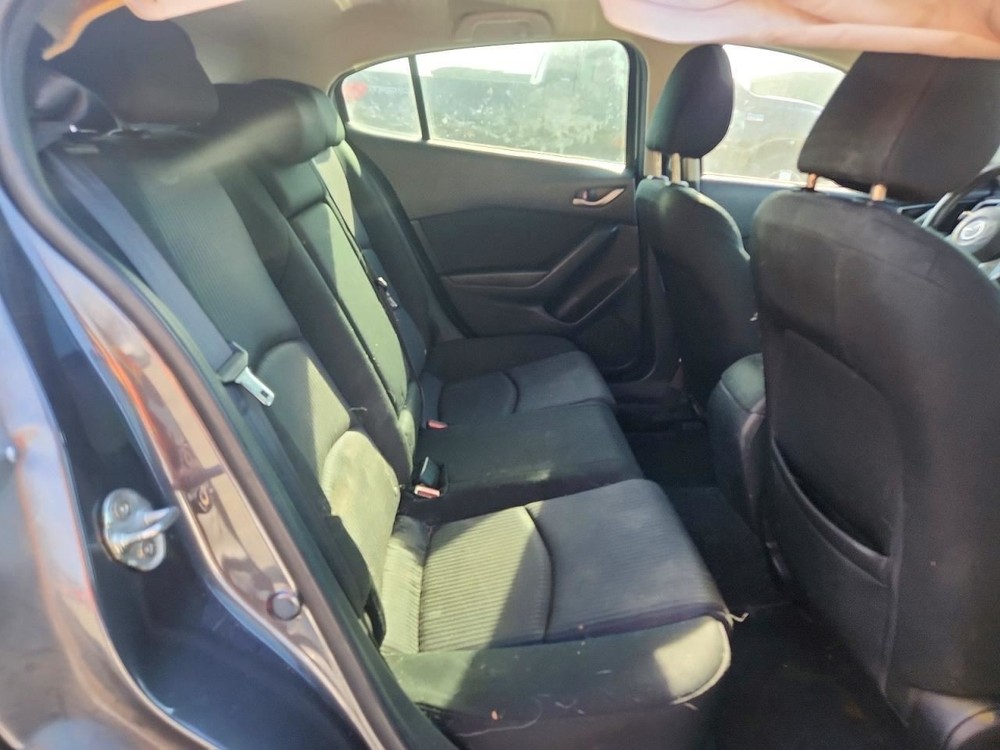 3 2014 Glove Box 5015574