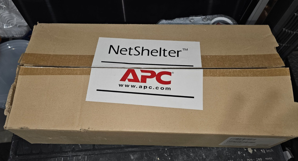American Power Conversion (APC) 10x19" 1U Blanking Panel, 14 Pack