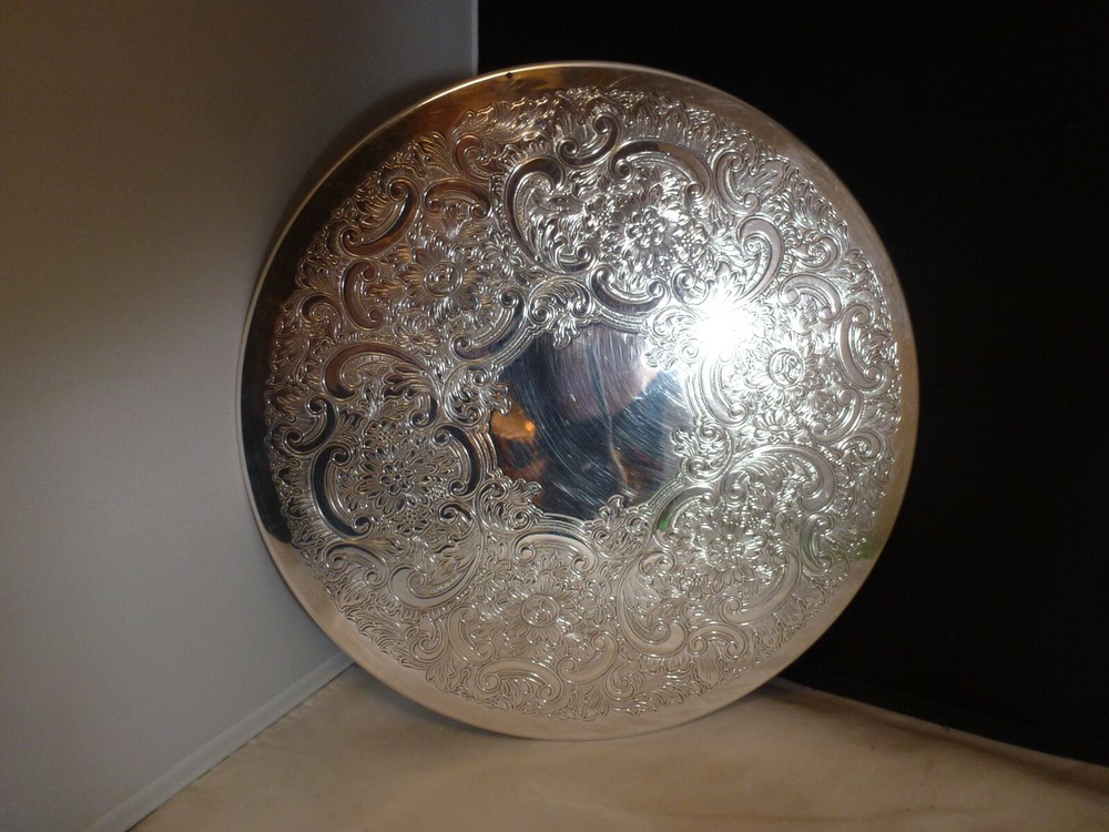 Vintage Silverplate 9" Round Etched Serving Trivet Plate Made In England Signed