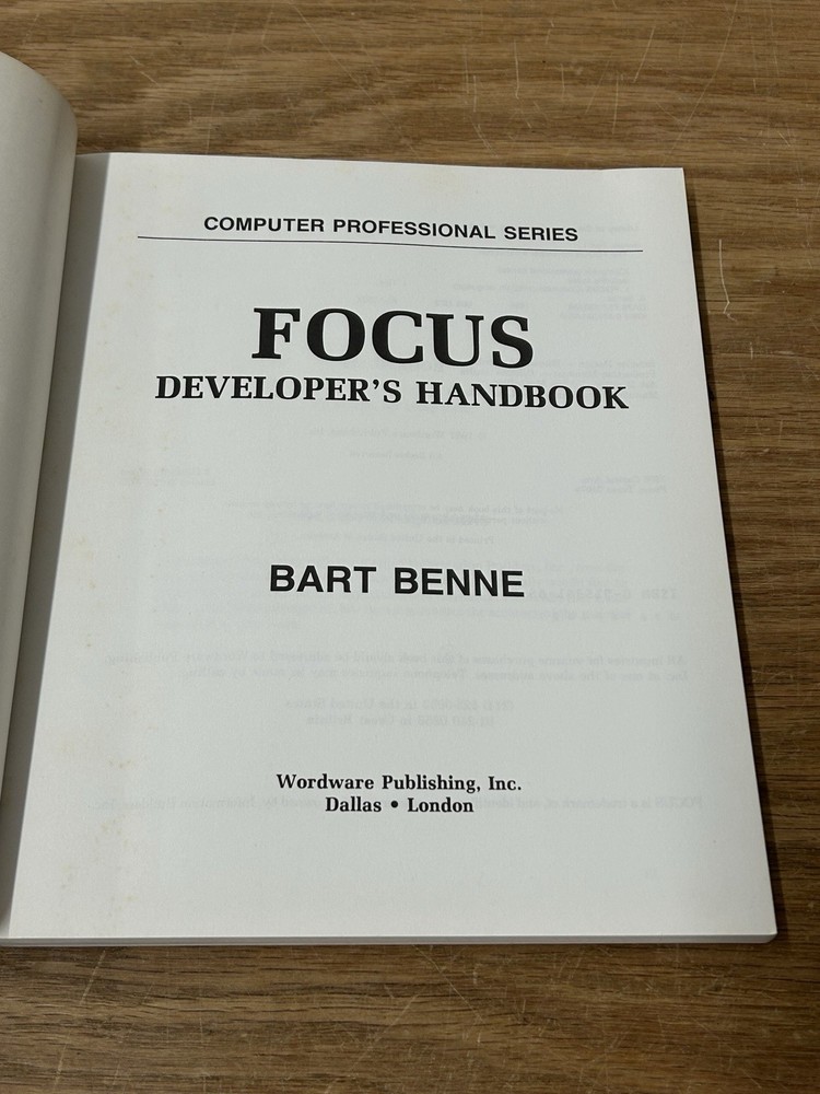 Focus Developer's Handbook Bart Benne 1987 Computer Professional Series Paperbck