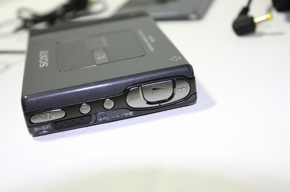 Sony md minidisc player MZ-E2 working