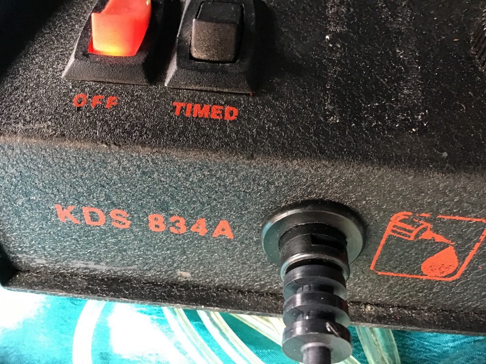 Kahnetics Dispensing Systems KDS 834A