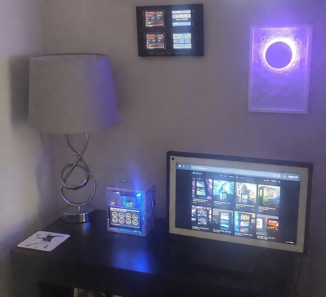 Raspberry Pi 5 8GB - 120GB Nvme SSD - 4.3" Screen NAS - Crypto Node - Emulation