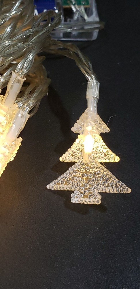 Tree Shaped String Christmas Lights Battery Powered 20 Ft 40 Lights Warm White