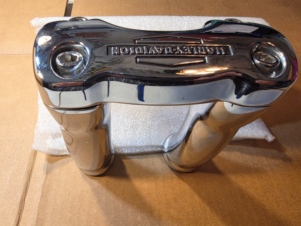 Genuine Harley Davidson 1" Handlebar Chrome Pullback Risers Clamp Bar Shield