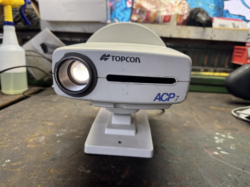 Topcon ACP-7S chart projector for eye exam