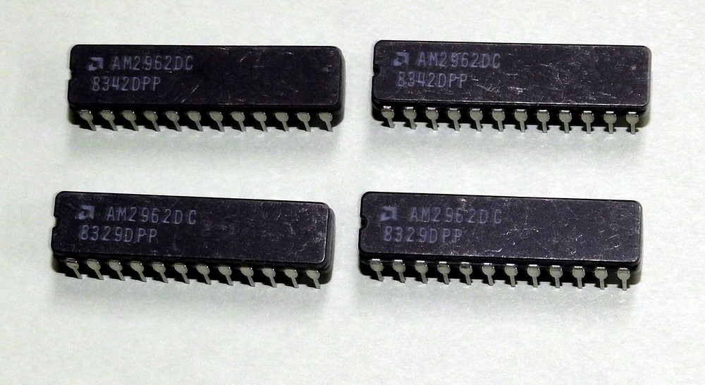 4 pcs AM2962DC Advanced Micro Devices AMD 4-Bit Driver/Buffer 24 pin Ceramic dip