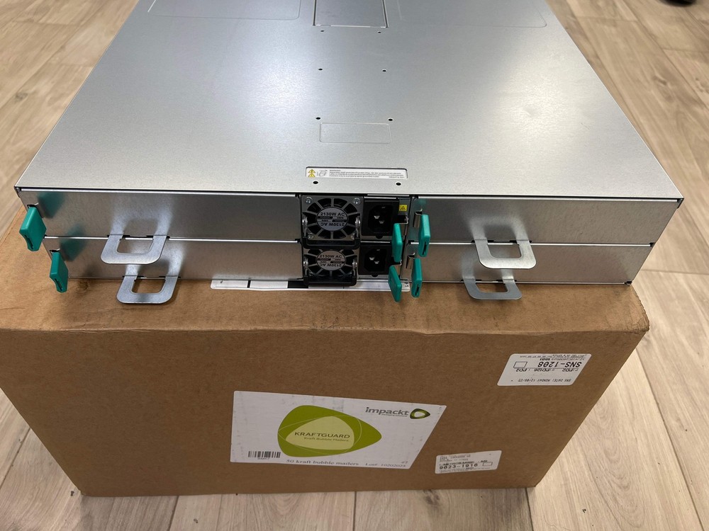 Intel H2312XXLR2 Server Case 2U Rack-Mountable Silver