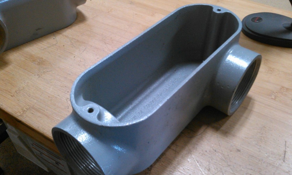 3" LL E121488 CONDUIT FITTING, LEFT HAND