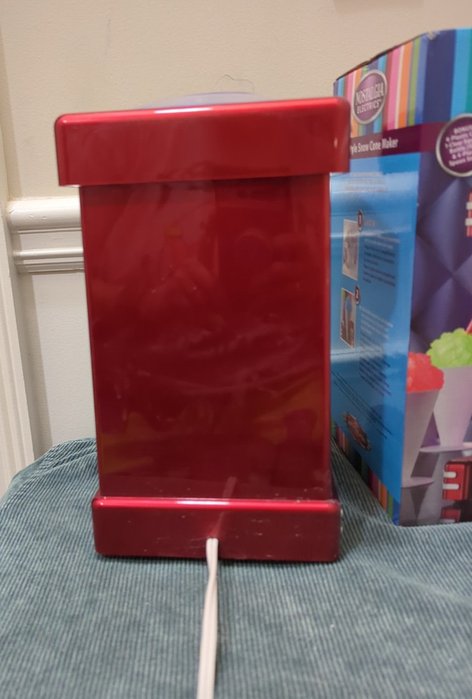 EUC Nostalgia Electrics 50's Style Snow Cone Maker Red