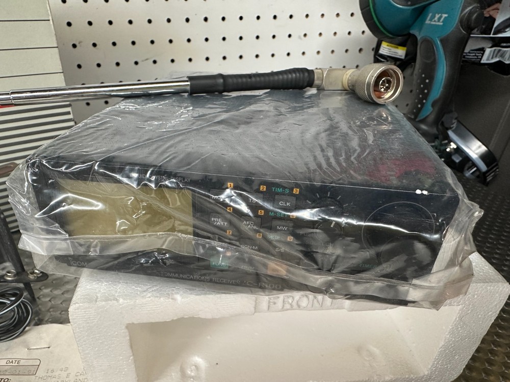 ICOM IC-R100 used