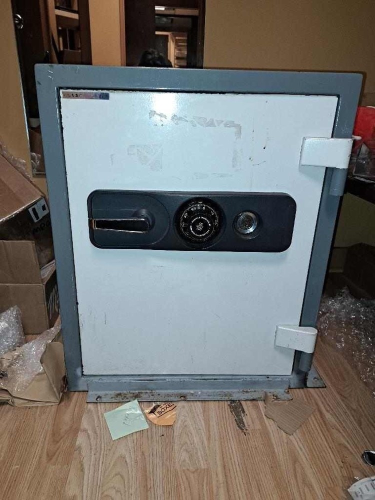 ADESCO SAFE MODEL: US-140