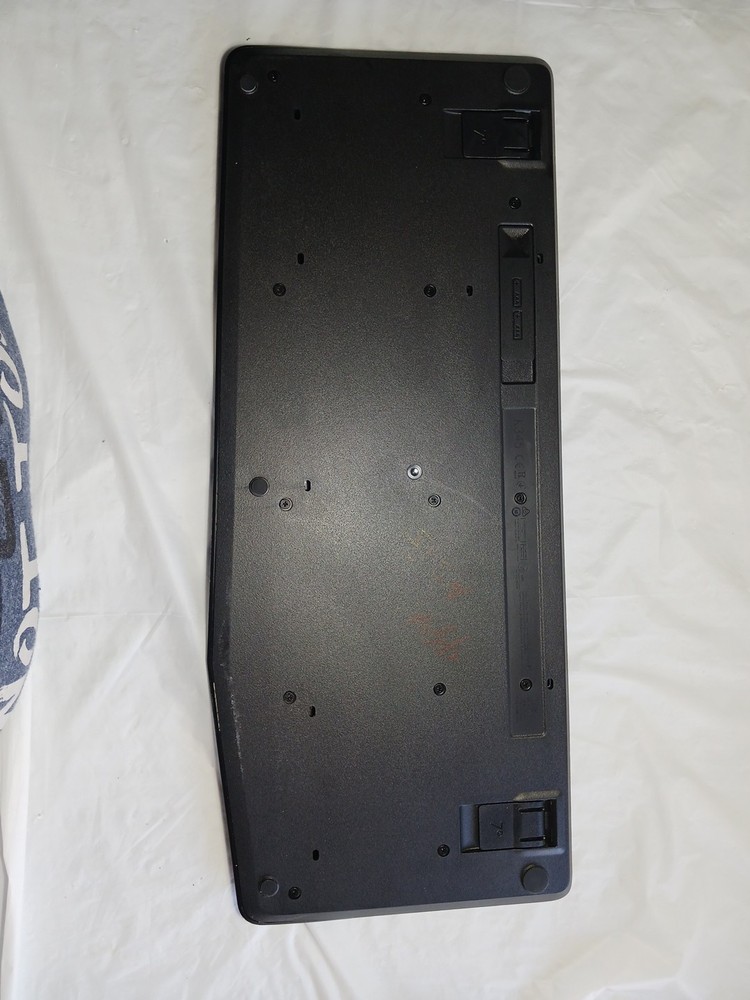 Logitech MK345 Wireless Keyboard (No Dongle) Untested