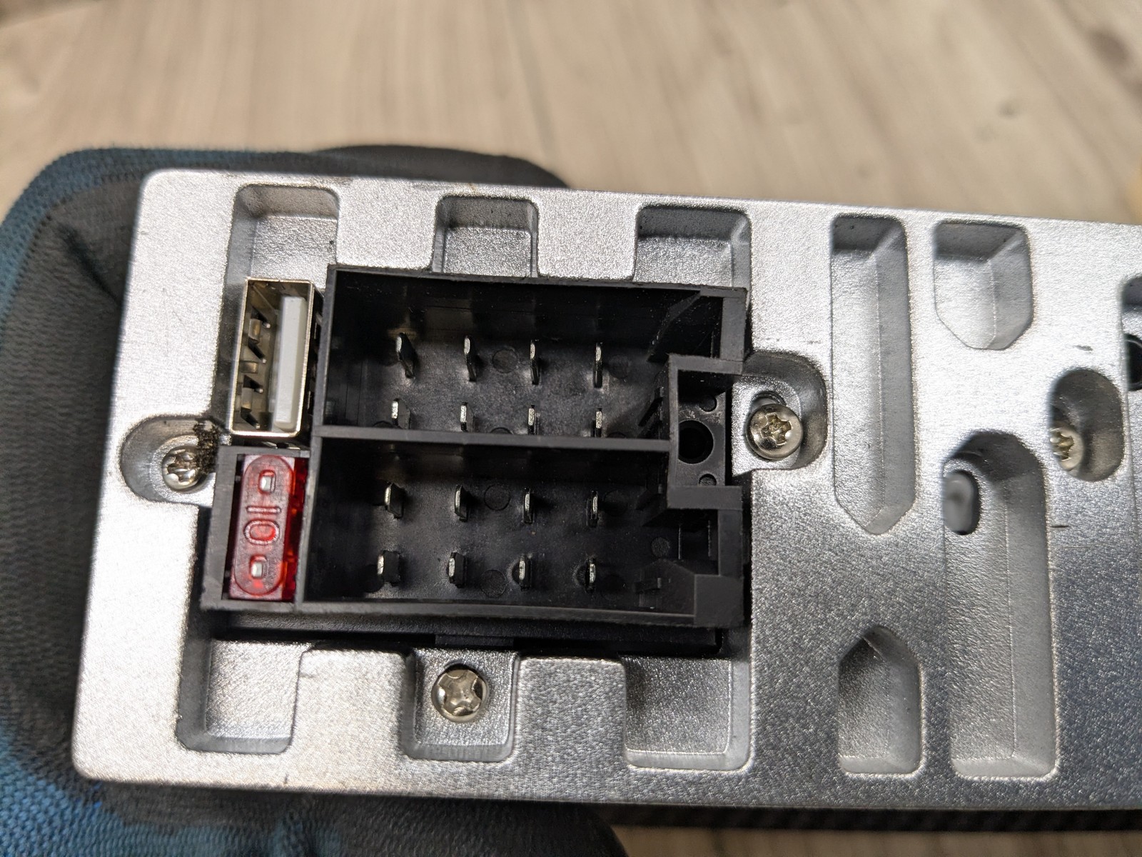 03-08 AFT BMW E85 Z4 Aftermarket Touch Screen Radio Receiver w/ Remote