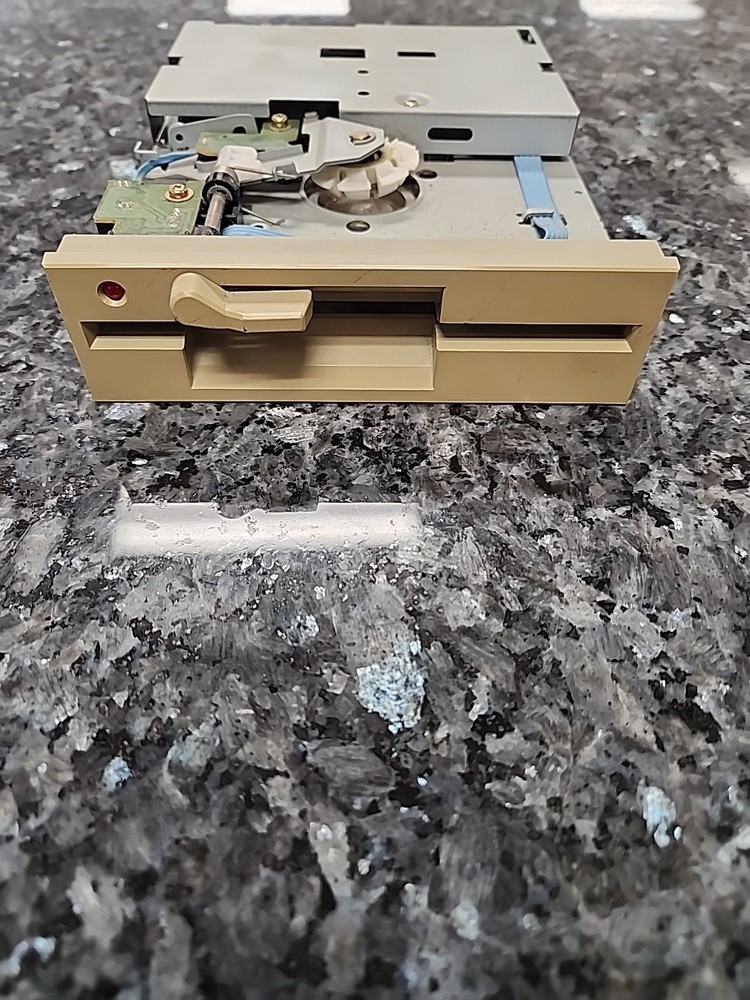 Chinon FR-506 Floppy Drive UNTESTED