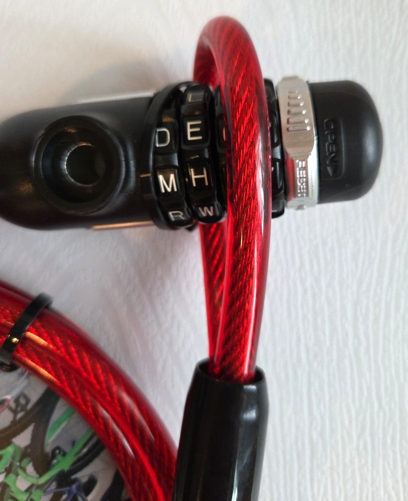 NWT Wordlock Red Resettable Loop N Lock Cable 7ft for Multiple Bikes