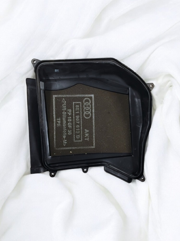 AUDI A4 2.0T 05-08 ENGINE CONTROL MODULE COVER (ECU)