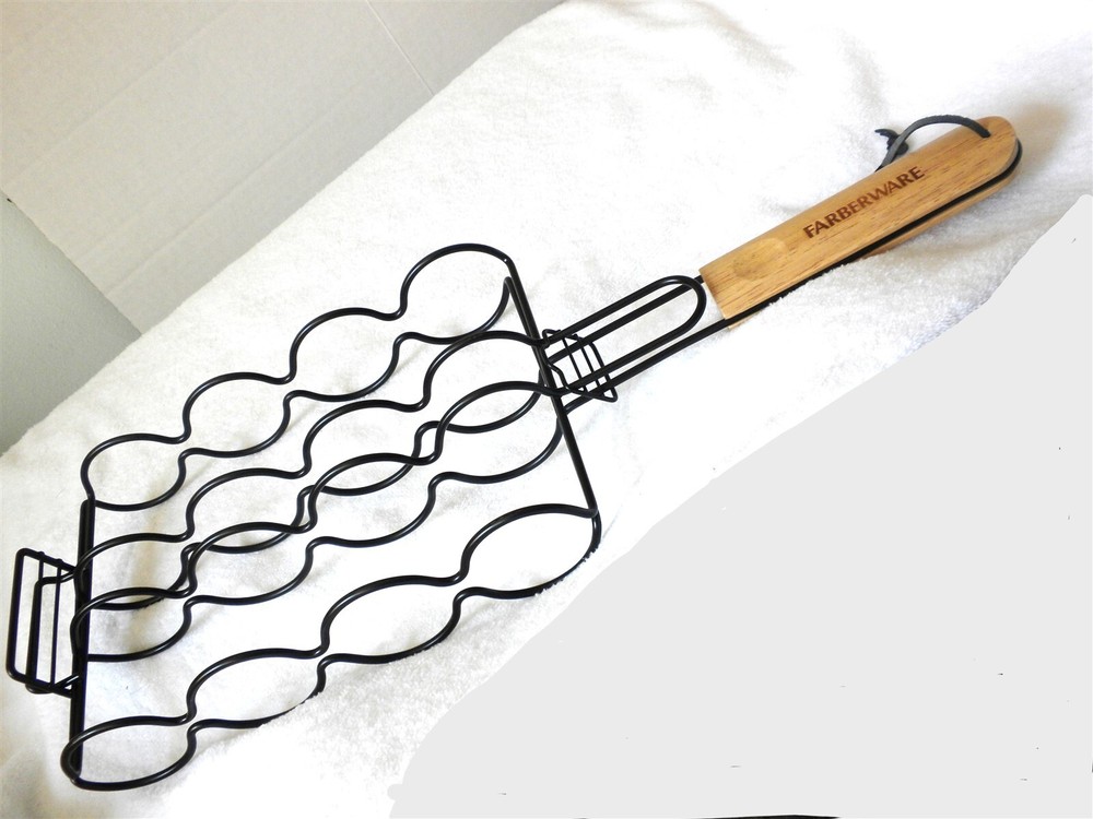 FARBERWARE 4 EARS CORN BARBECUE GRILL BASKET WOOD HANDLE 3 SETTINGS TOP BOTTOM
