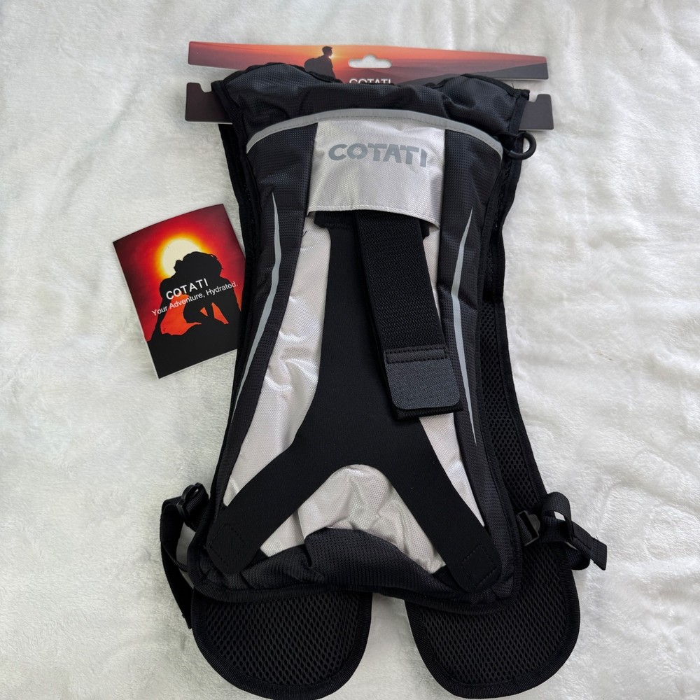 Hydration Backpack Lightweight Water Pack with Bladder Black NEW COTATI
