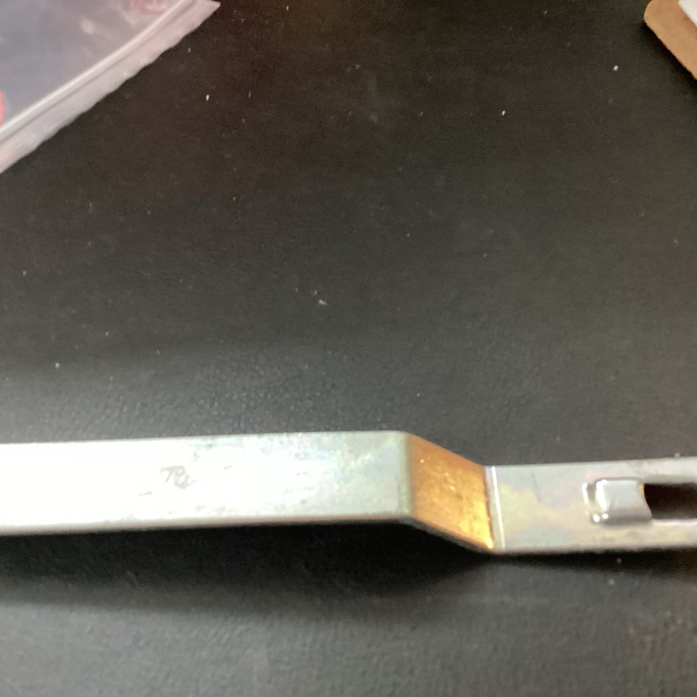 GENUINE MACK 62QS323B Lock New