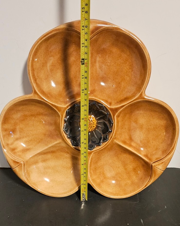 Leisuramics Sunflower Chip/Vegetable & Dip Tray 1973