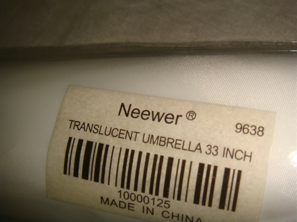 NEEWER 2 PACK 33" WHITE TRANSLUCENT UMBRELLA FOR STUDIO LIGHTING/FLASH SHOOTING