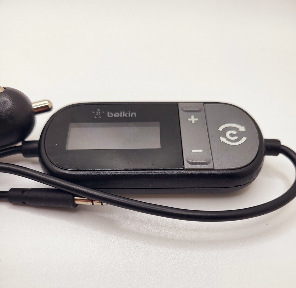 Belkin F8Z88tt TuneCast Auto Universal FM Transmitter