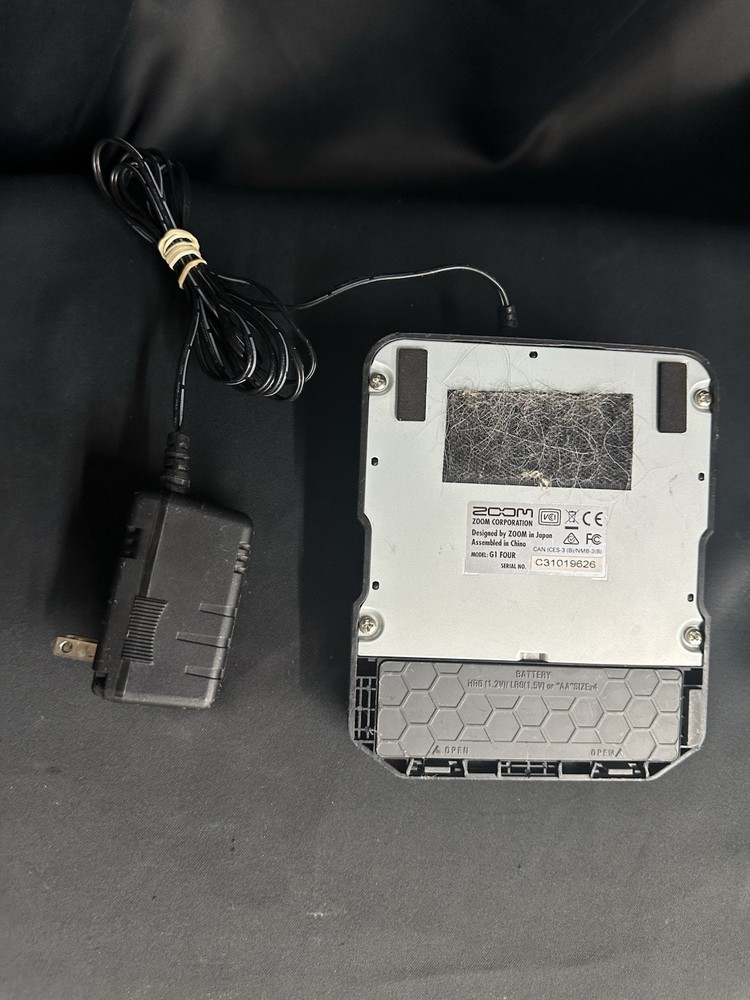 Zoom G1X Four Guitar Effects Processor (No Pedal)