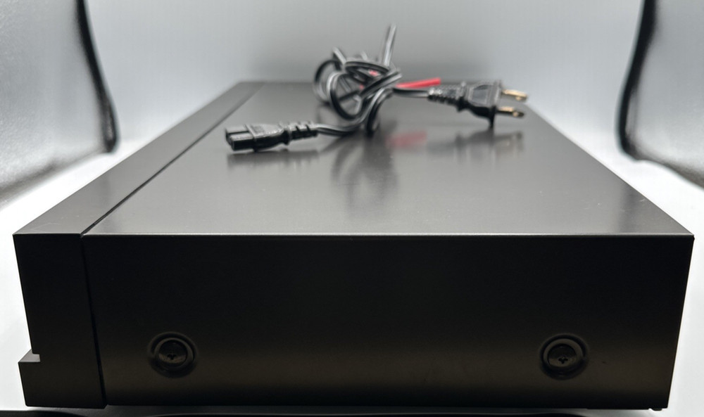 Technics SL-P200 Compact Disc Player Tested Working No Remote