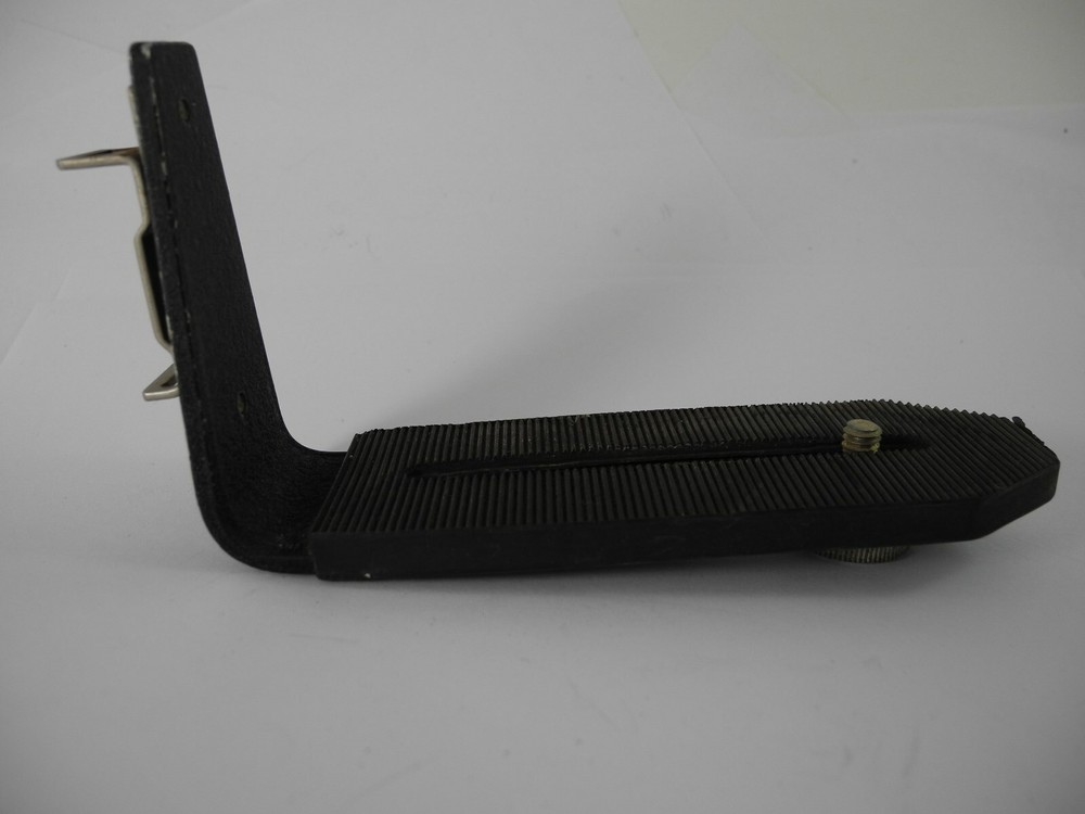 Metal Camera Flash Bracket Clamp for Handle Mount Flash used on LEICA & NIKON