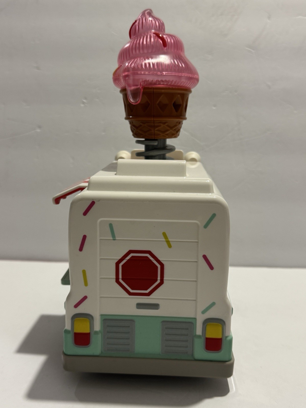 Go! Go! Cory Carson Two Scoops Eileen Ice Cream Truck Netflix - WORKS