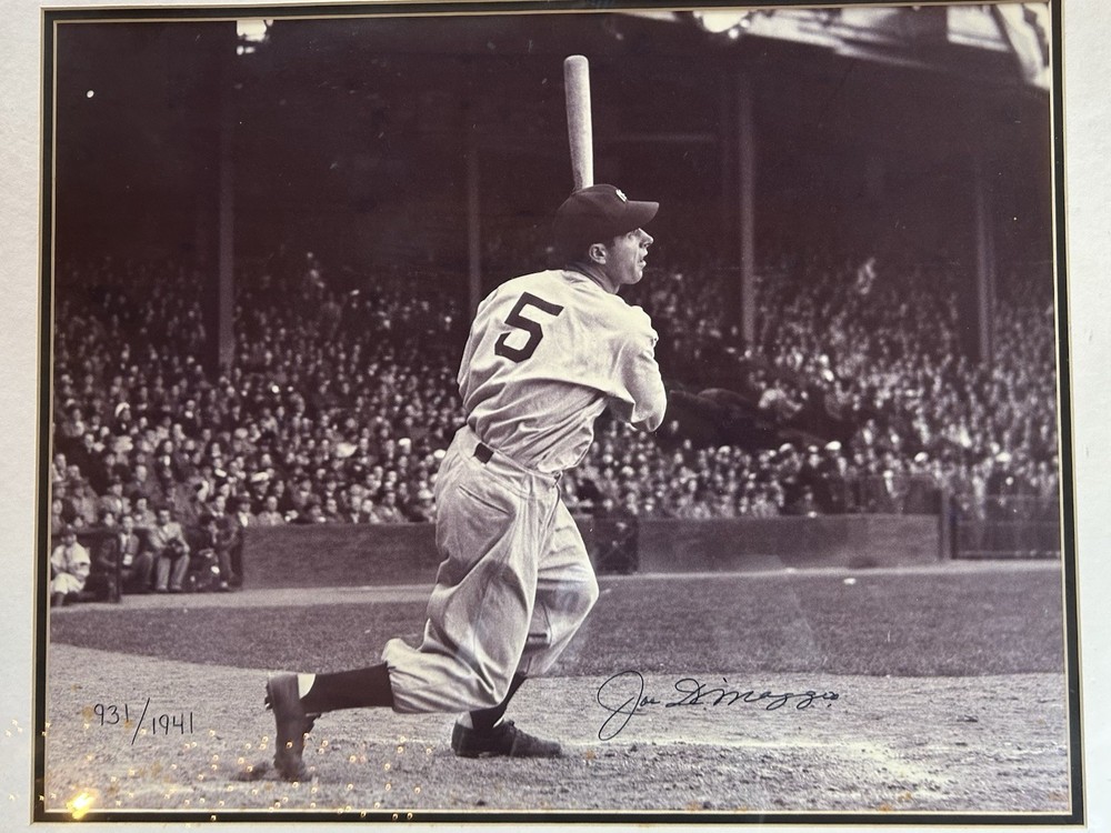 Joe DiMaggio Signed Yankees