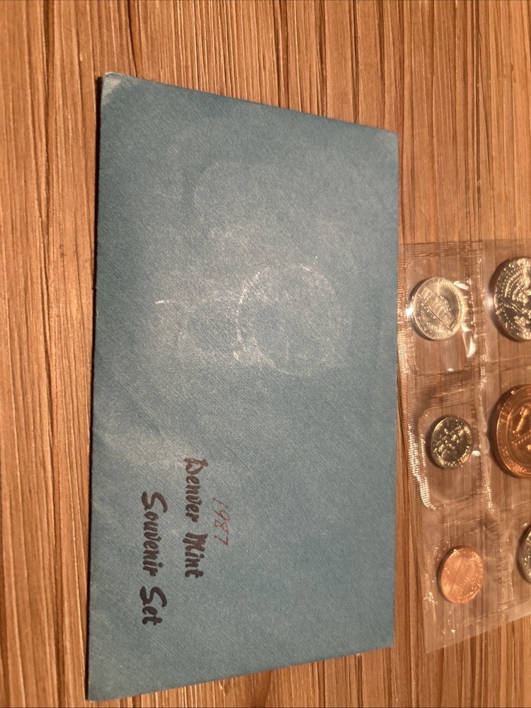 1987 D US Mint Denver Souvenir Set with Envelope