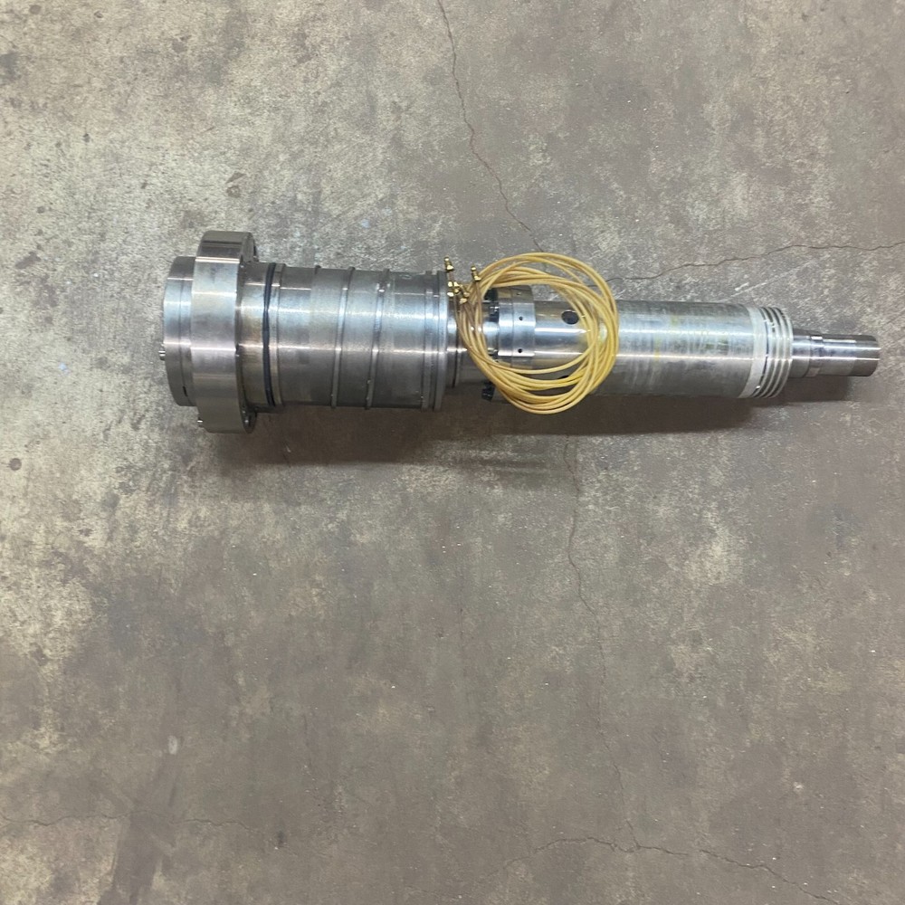 MAZAK SPINDLE 5529010050 OAD:45"X20"X20"