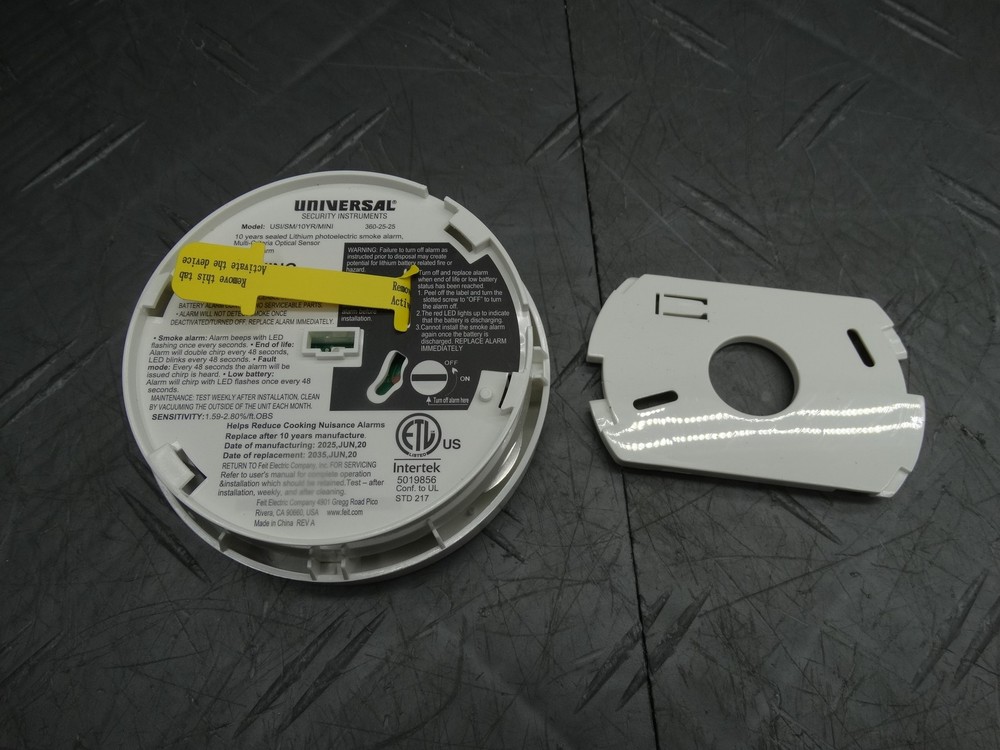 Universal Security Instruments 10-Yrs Battery Powered Mini Smoke & Fire Detector