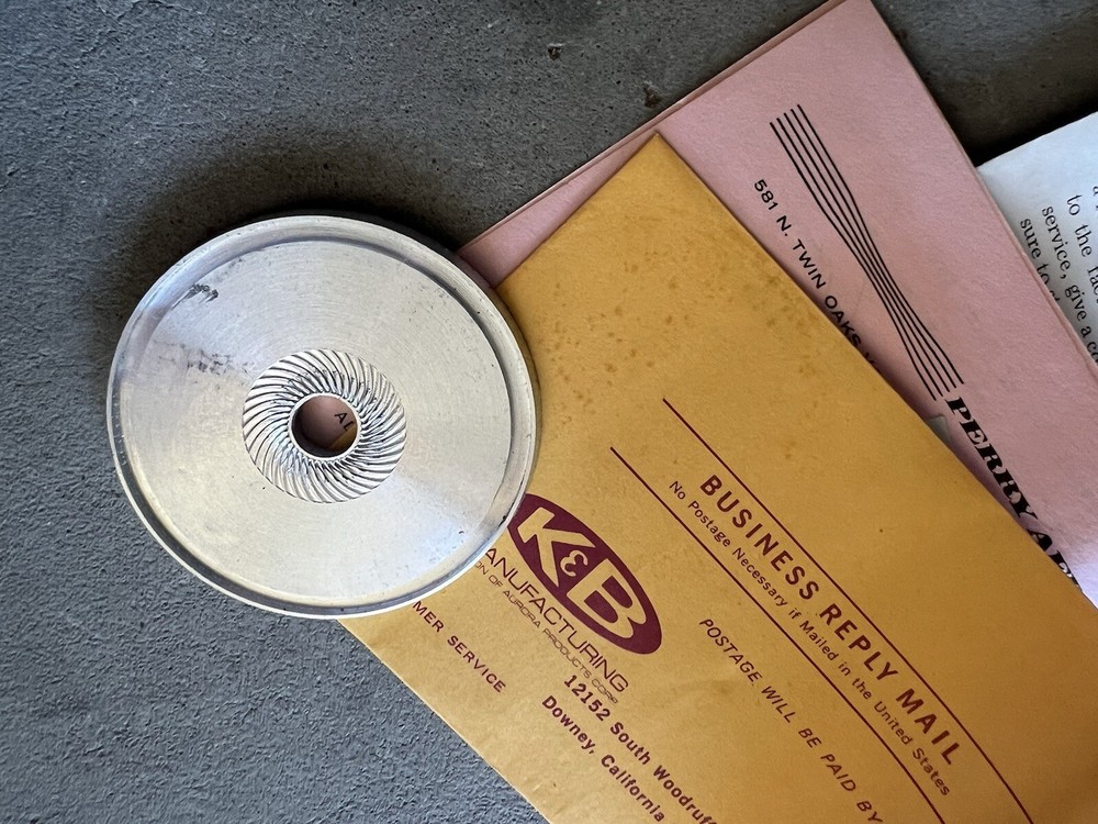 Vintage K&B 40 RC Airplane Engine with Perry Pump for restore project