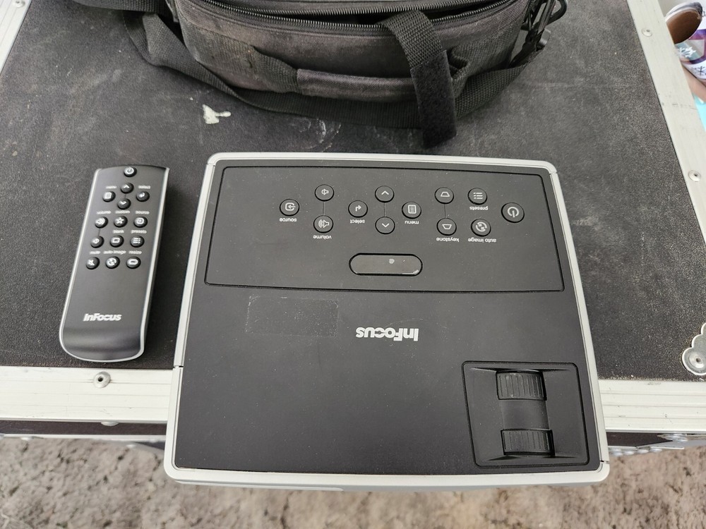 Infocus IN1100 Projector