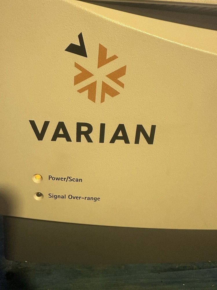 Varian 660-IR FT-IR Spectrometer w/ 610-IR FT-IR Microscope