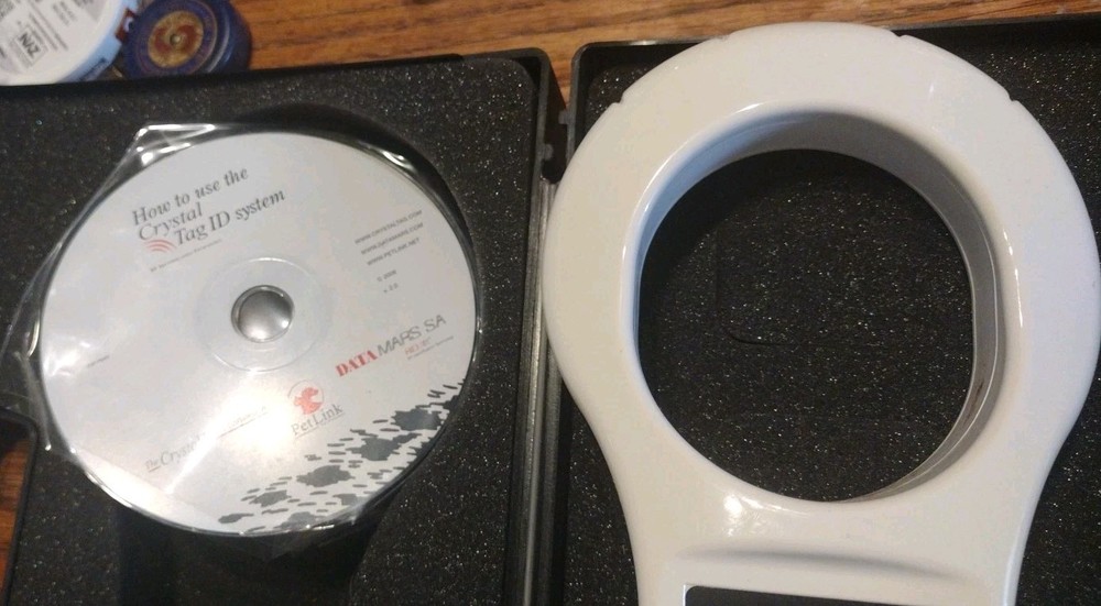 DataMars ResQ Pet Tracking System iMAX Black Label RF-Identification Chip Scan