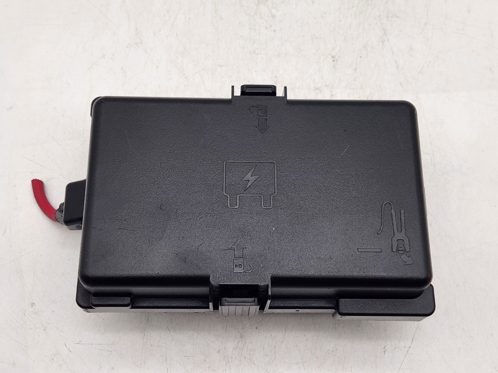 2017-2022 Chrysler Pacifica Engine Fuse Box Relay Junction Module Unit OEM