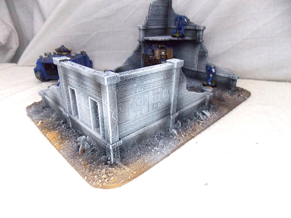WARGAMING TERRAIN PAINTED BUILDING